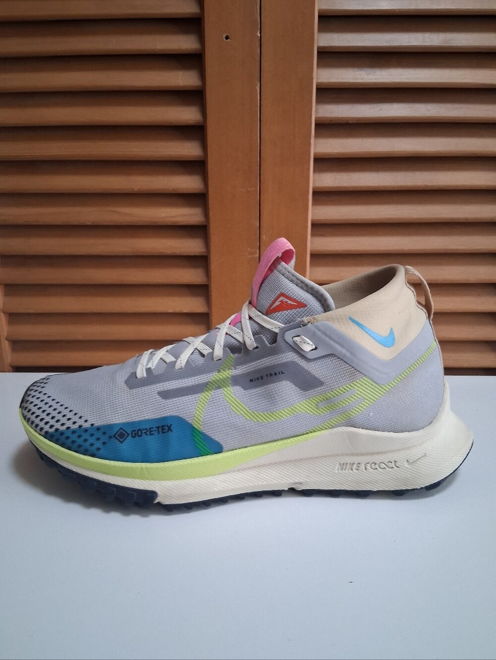 Nike React Pegasus Trail 4 Gore-Tex Wolf Grey Volt Trail Running Shoe Womens 10